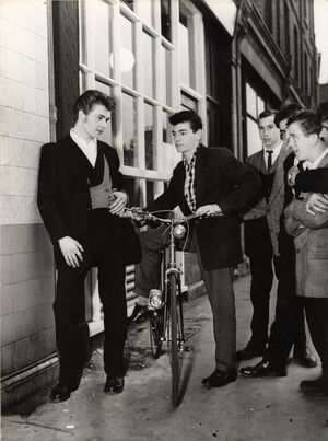 Teddy boys 1955.jpg