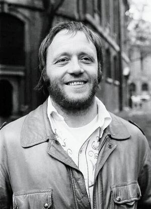 John-bindon-may-1981-actor.jpg