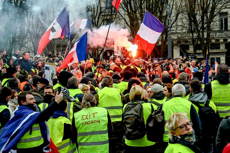 File:Yellow vests protests.jpg