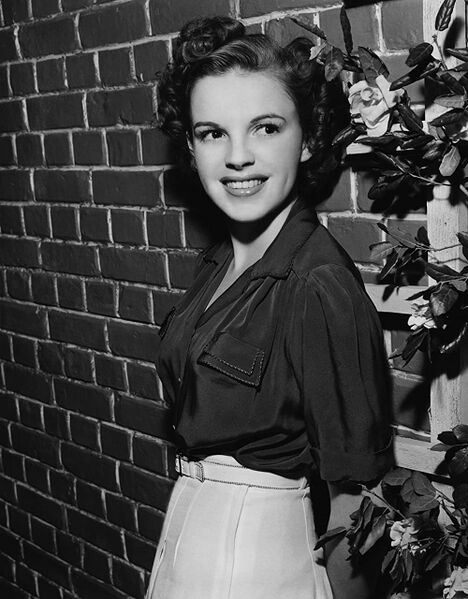 File:Judy Garland.jpg